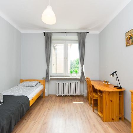3-Bedroom Flat In City Center P4You Pl Cracovia Exterior foto